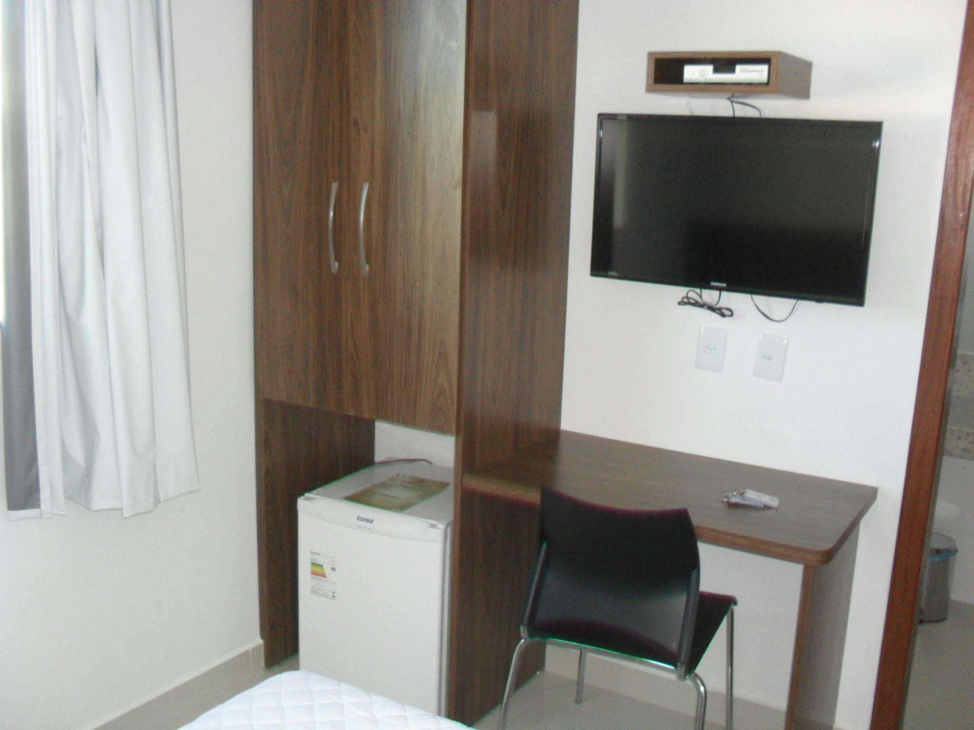 Hotel Master Governador Valadares Exterior photo
