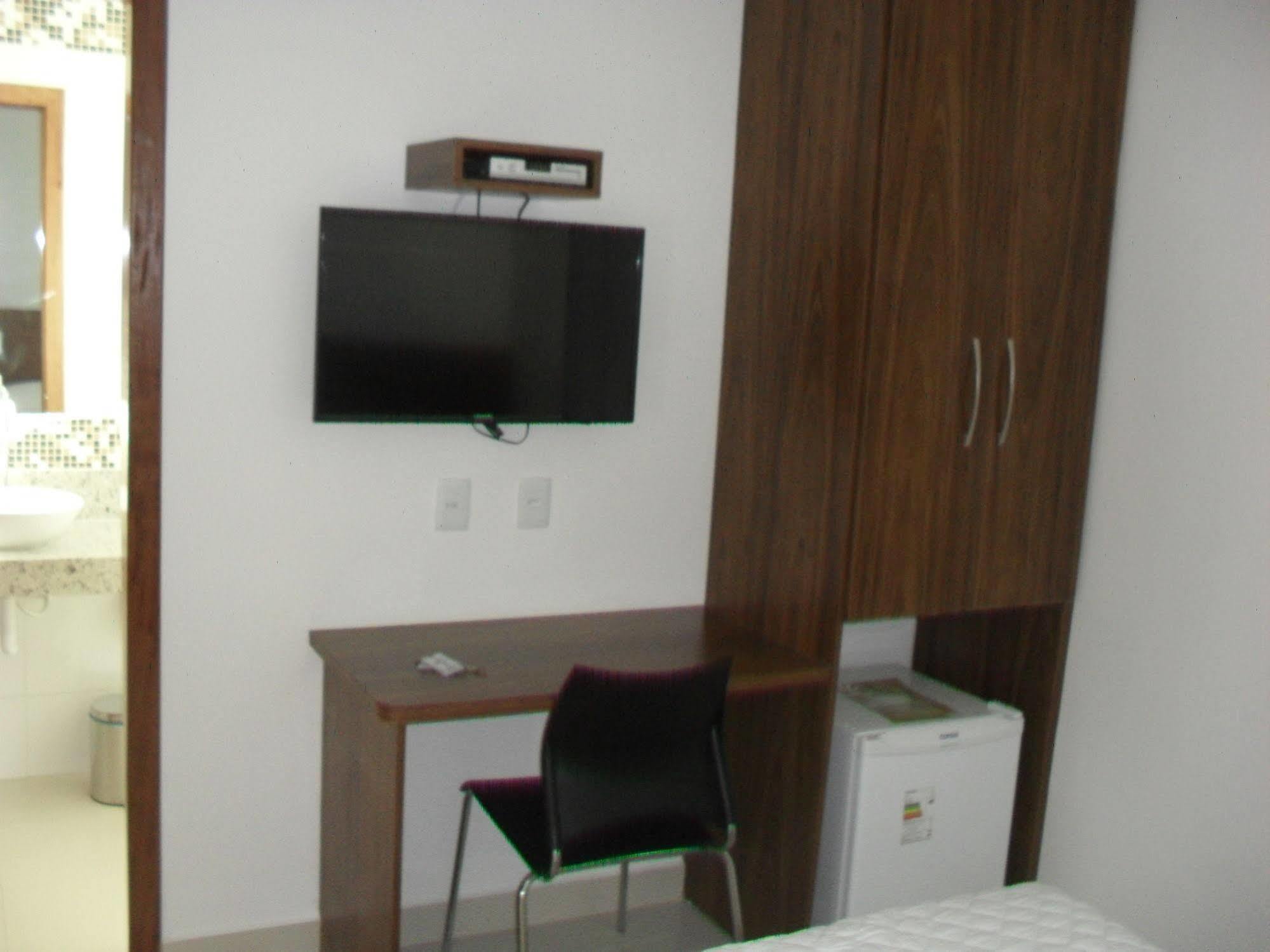 Hotel Master Governador Valadares Exterior photo