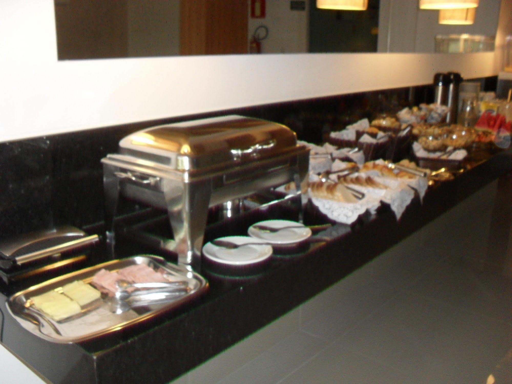 Hotel Master Governador Valadares Exterior photo